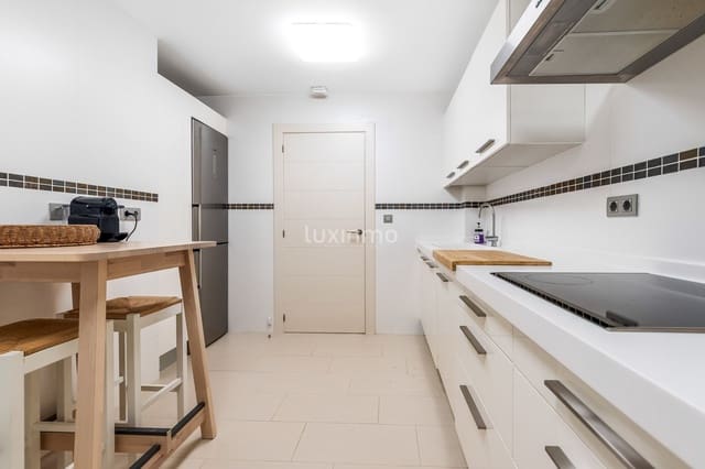 Apartamento de 2 habitaciones en Altea en alquiler con garaje - 2.300 € (Ref: 8147106)
