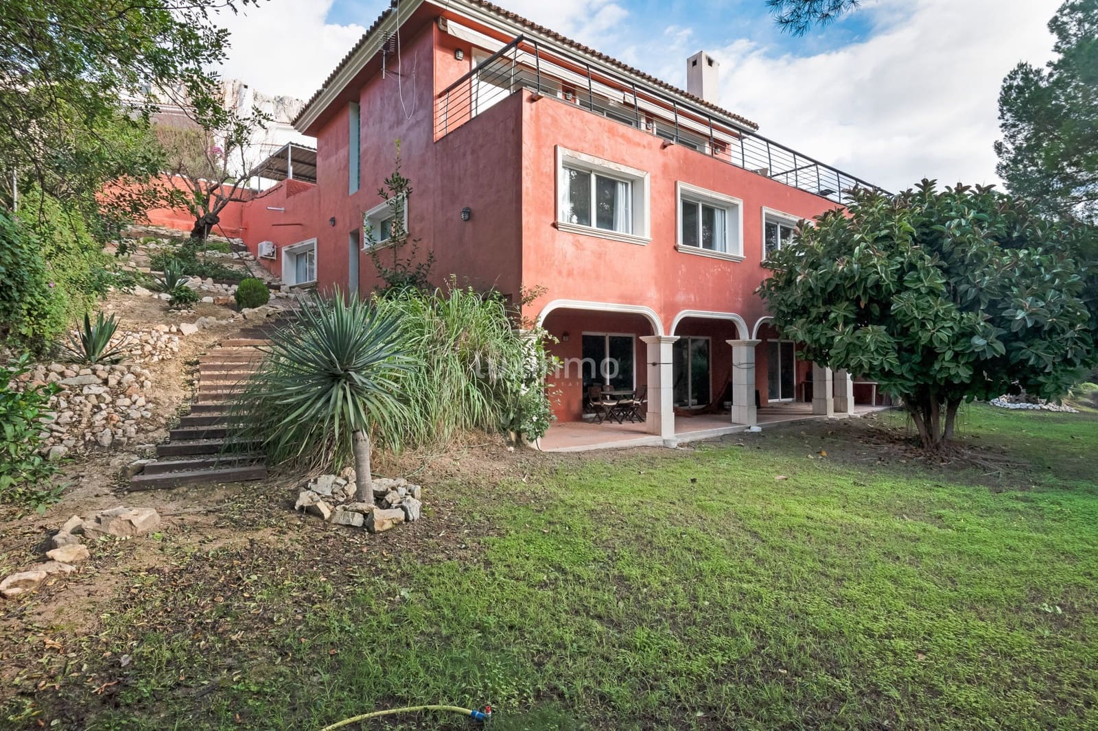 4 bedroom Villa for rent in Altea with pool garage - € 2,400 (Ref: 8173884)