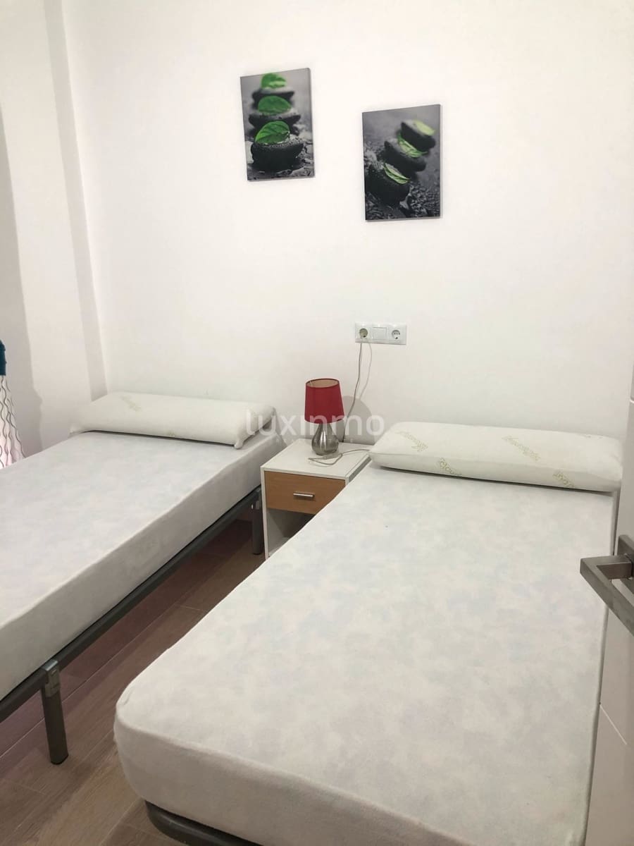 3 bedroom Apartment for rent in Benidorm with garage - € 1,500 (Ref: 8189917)