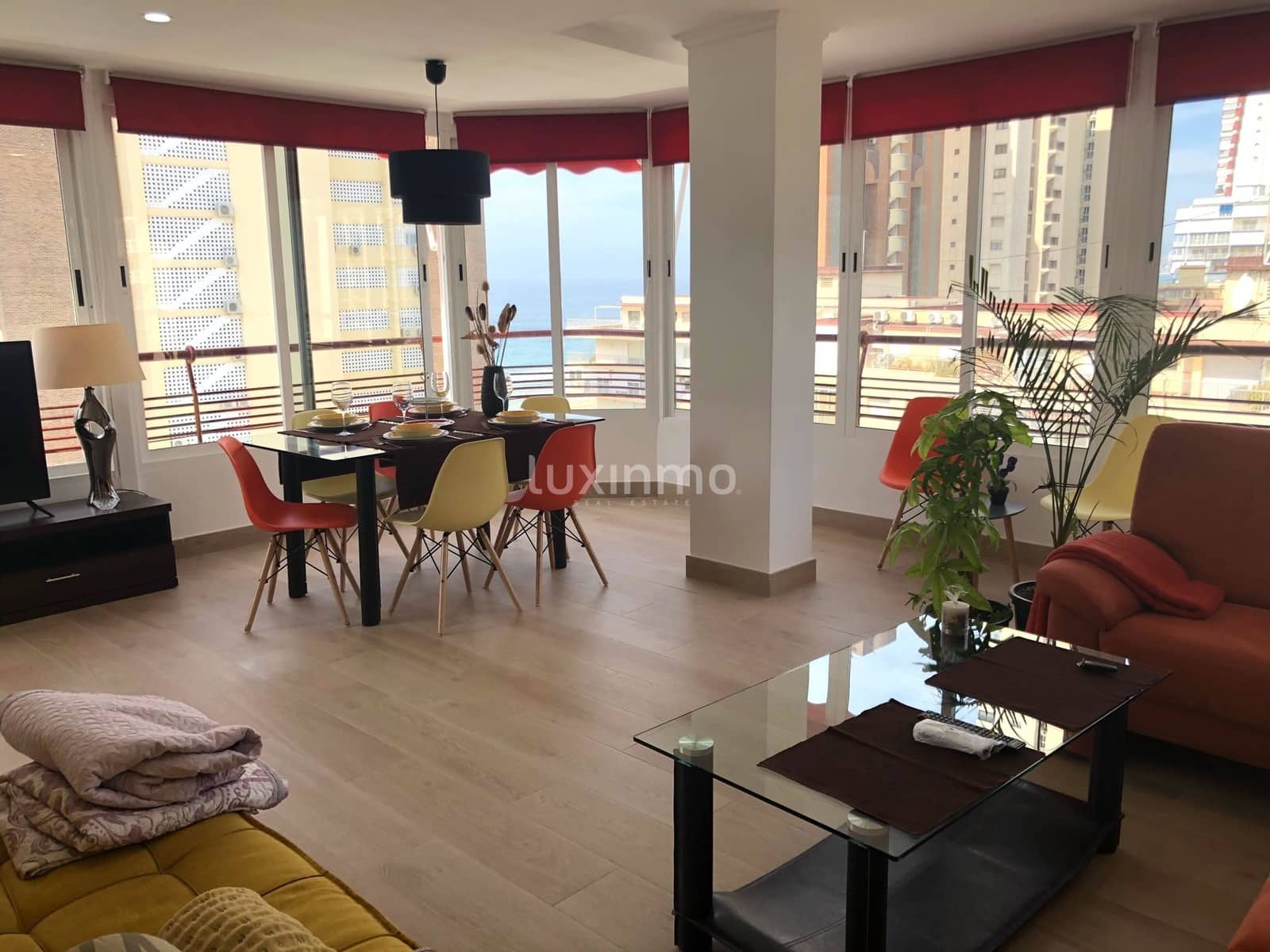 3 bedroom Apartment for rent in Benidorm with garage - € 1,500 (Ref: 8189917)