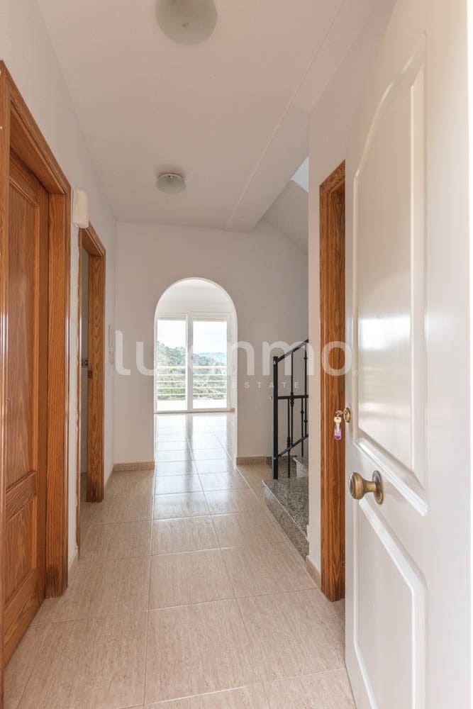 4 bedroom Terraced Villa for rent in Calpe / Calp with pool garage - € 1,500 (Ref: 8221940)