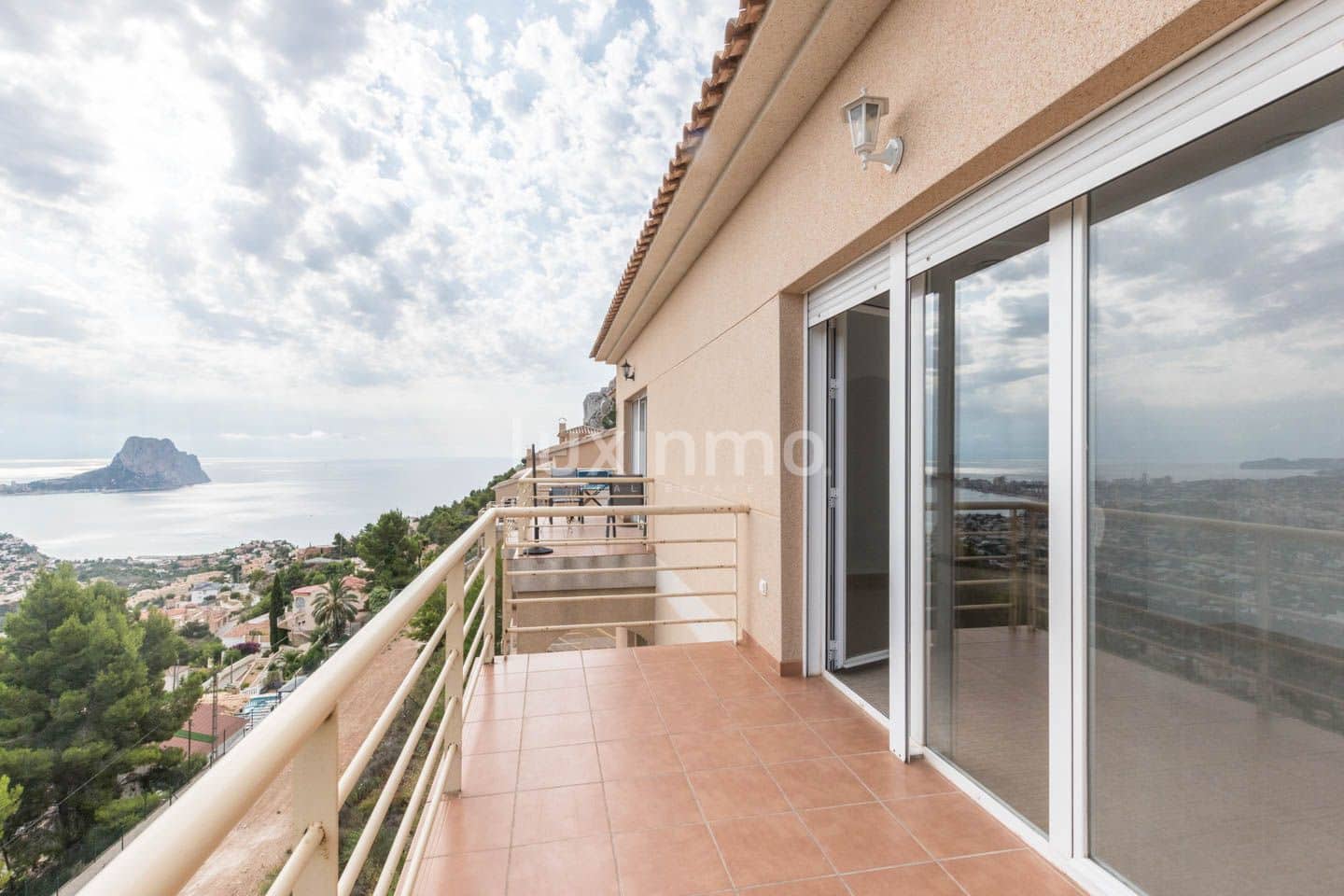 4 bedroom Terraced Villa for rent in Calpe / Calp with pool garage - € 1,500 (Ref: 8221940)