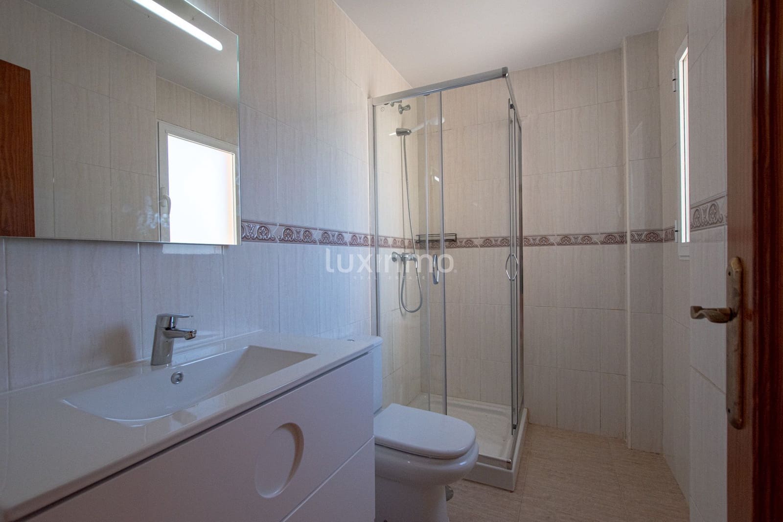 4 slaapkamer Rijtjeshuis te huur in Calpe / Calp met zwembad garage - € 1.500 (Ref: 8221940)