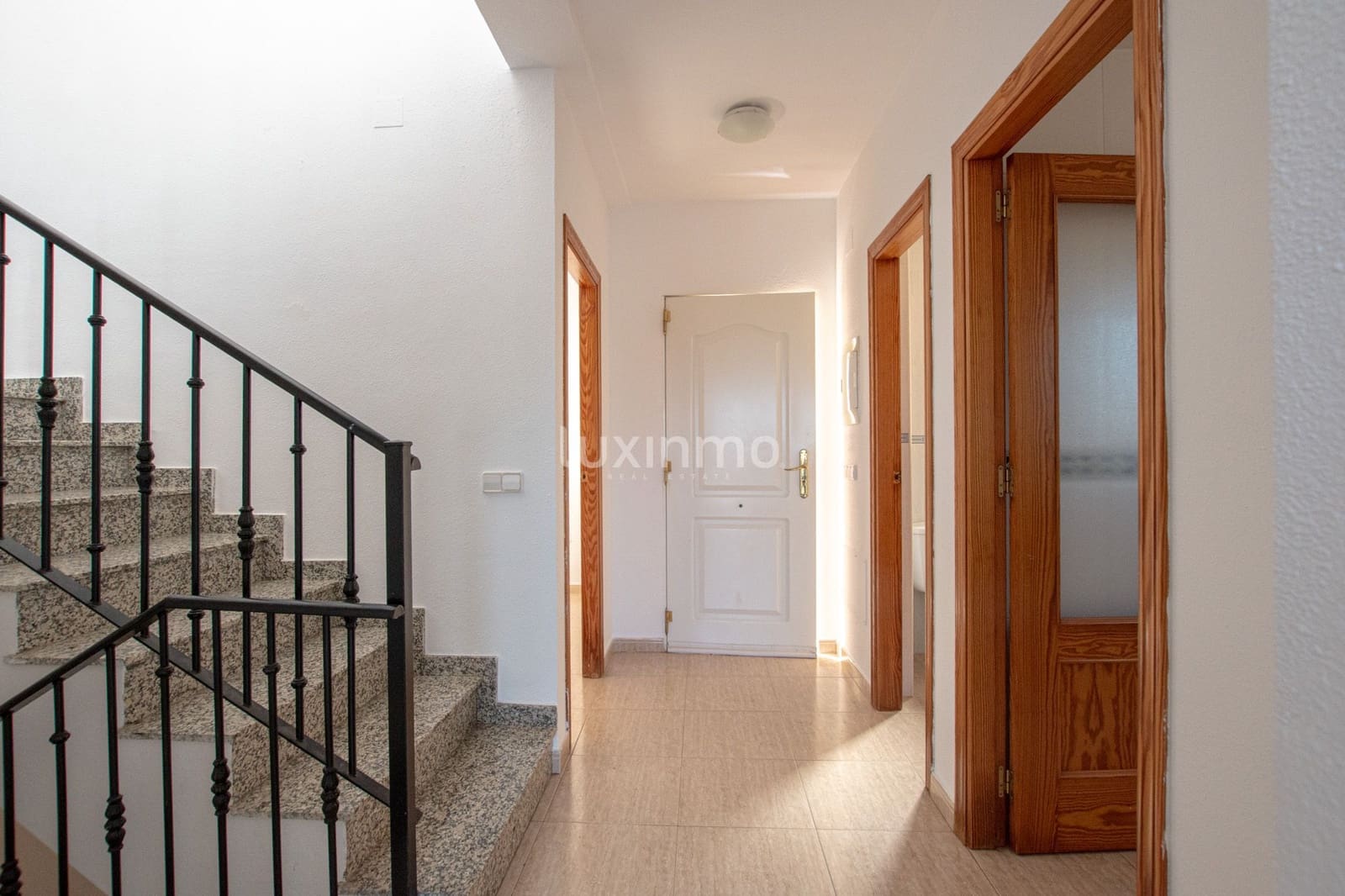4 slaapkamer Rijtjeshuis te huur in Calpe / Calp met zwembad garage - € 1.500 (Ref: 8221940)