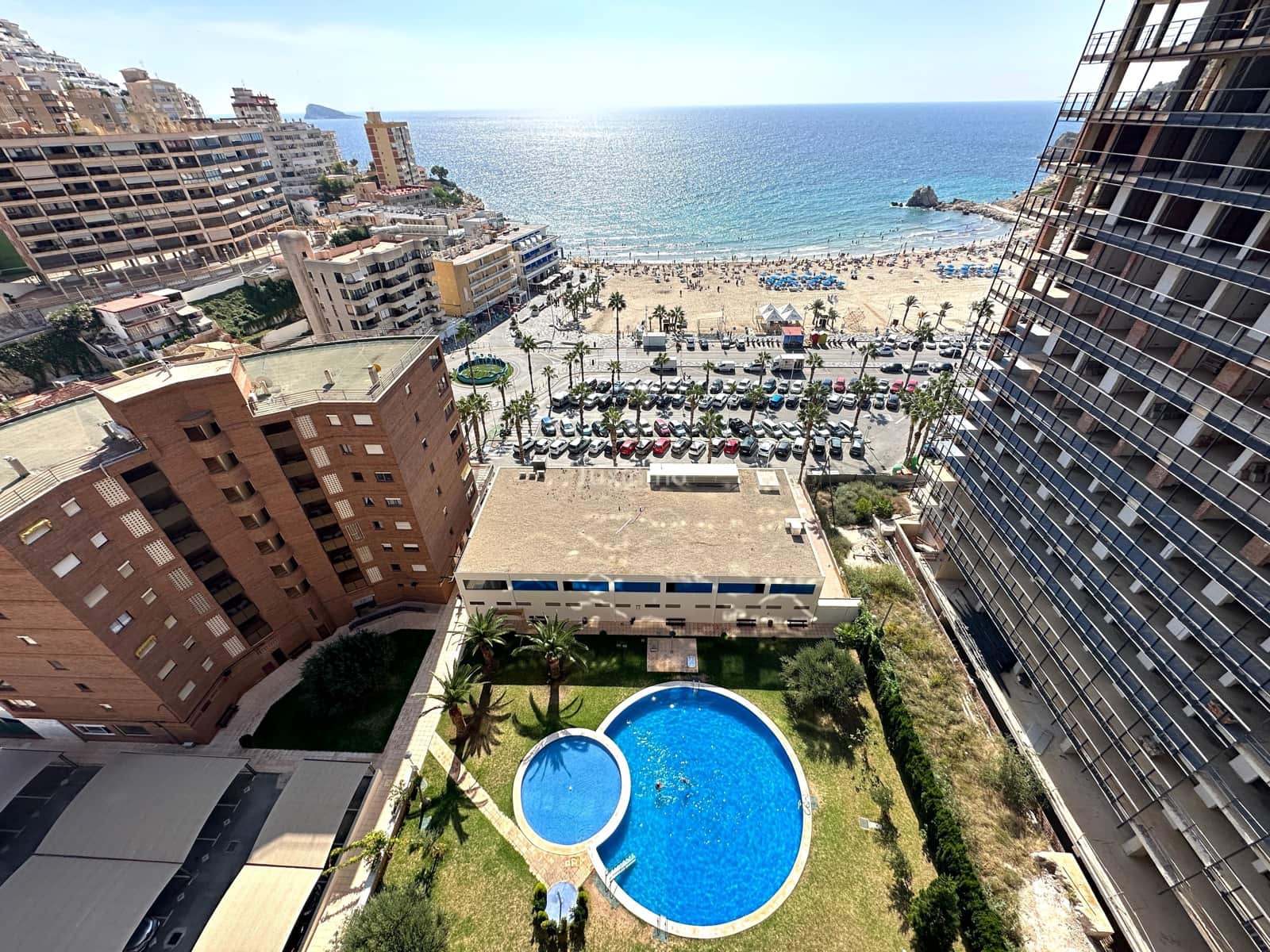 2 quarto Apartamento para arrendar em Finestrat com piscina garagem - 1 200 € (Ref: 8344451)