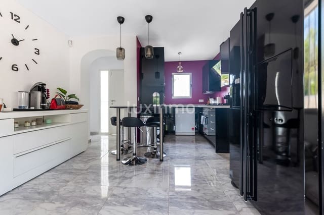3 sypialnia Willa do wynajęcia w Altea z basenem garażem - 2 490 € (Ref: 8382237)