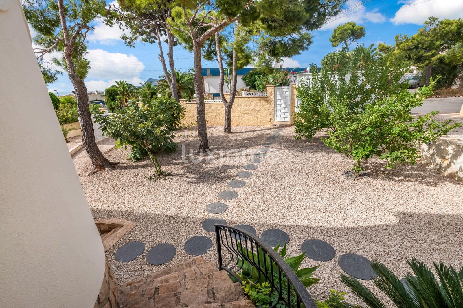3 makuuhuone Huvila vuokrattavana paikassa Altea mukana uima-altaan 
autotalli - 2 490 € (Ref: 8382237)