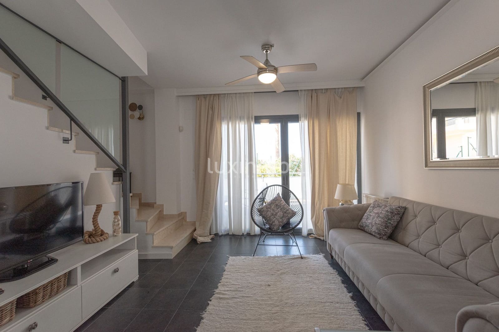 Adosado de 3 habitaciones en Altea en alquiler con piscina garaje - 1.500 € (Ref: 8428350)