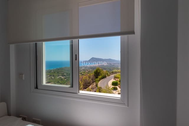 4 Zimmer Villa zu verkaufen in Altea mit Pool Garage - 799.000 € (Ref: 8446240)
