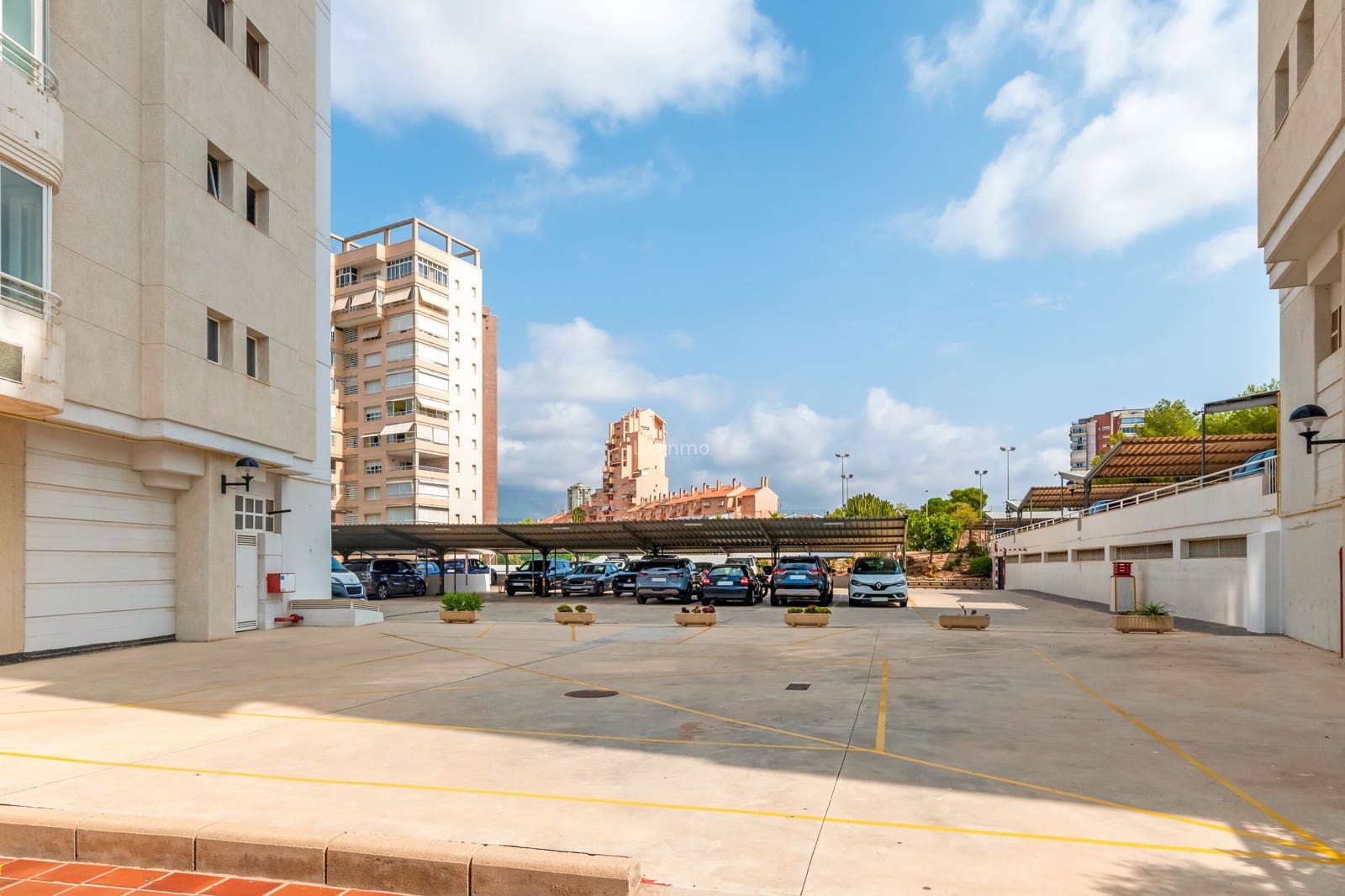 2 sovrum Lägenhet att hyra i Benidorm med pool garage - 1 100 € (Ref: 8525111)