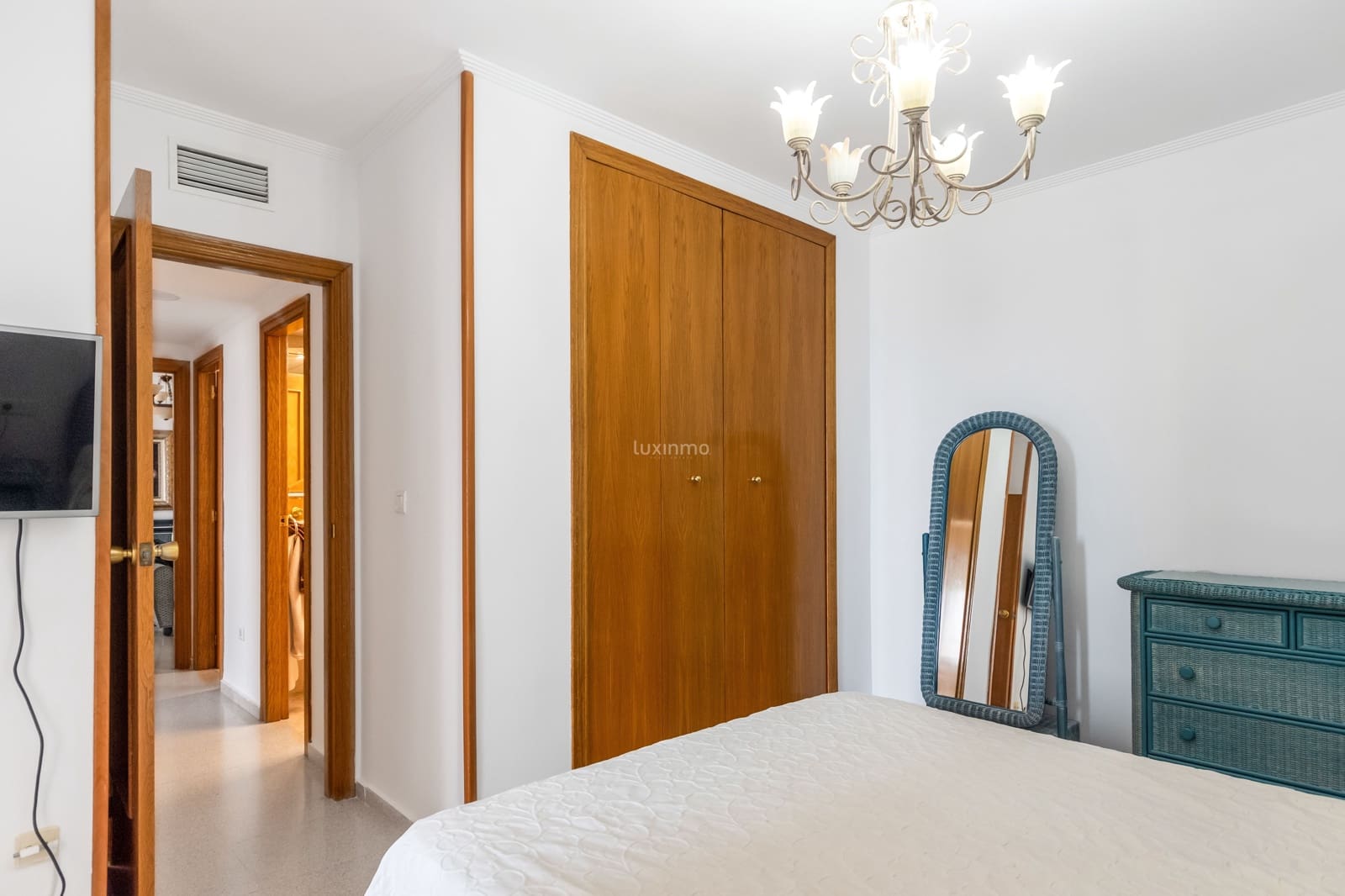 2 sovrum Lägenhet att hyra i Benidorm med pool garage - 1 100 € (Ref: 8525111)