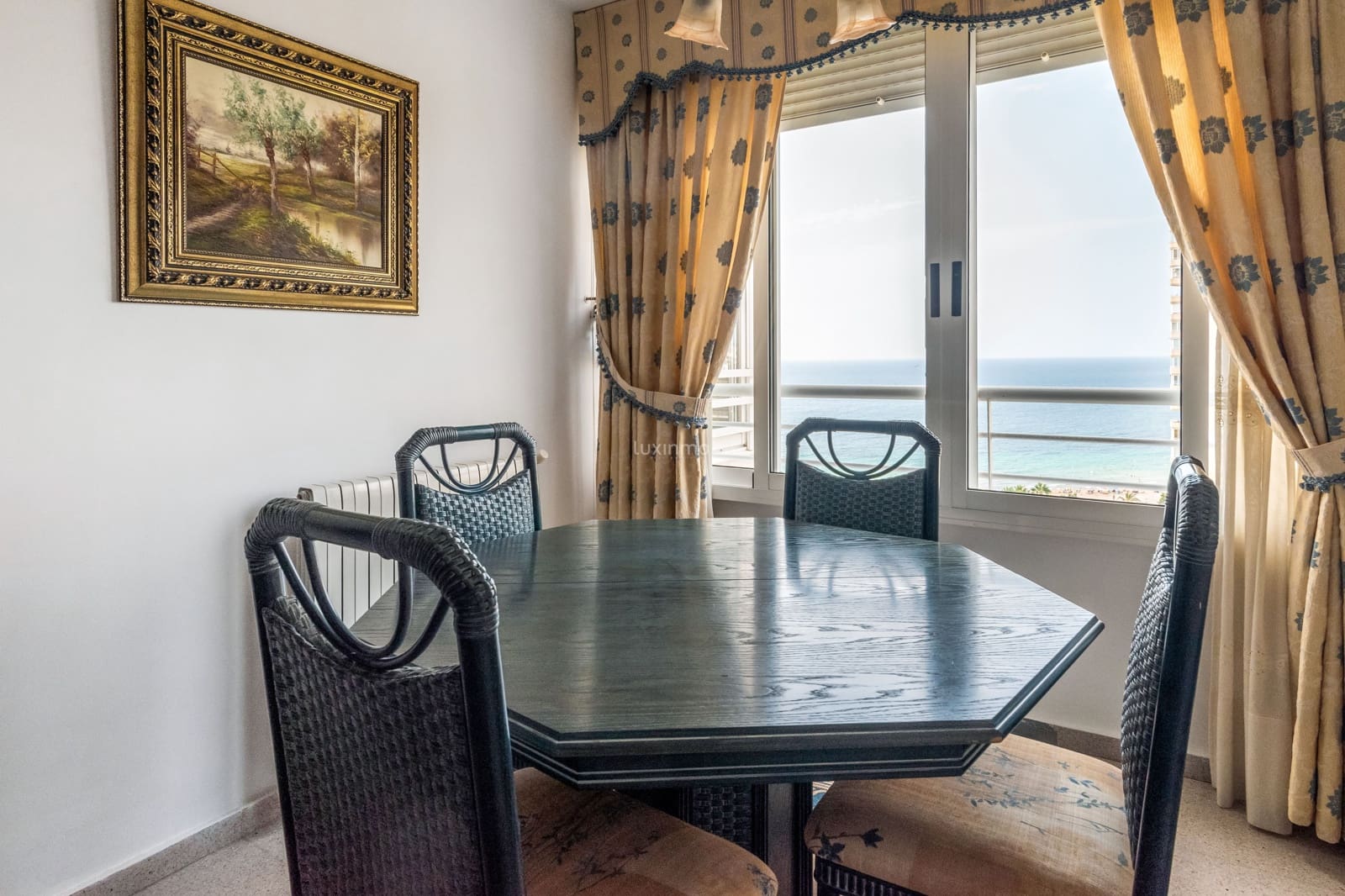2 sovrum Lägenhet att hyra i Benidorm med pool garage - 1 100 € (Ref: 8525111)