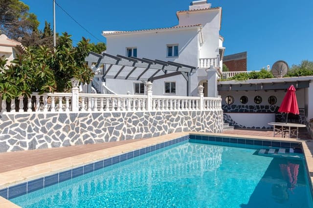 4 sovrum Villa att hyra i Calpe / Calp med pool garage - 3 000 € (Ref: 8573737)