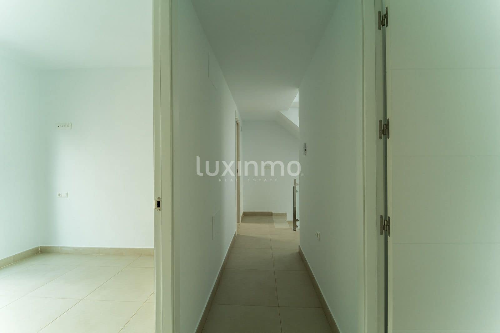 5 makuuhuone Huvila vuokrattavana paikassa La Nucia mukana 
autotalli - 2 000 € (Ref: 8599087)