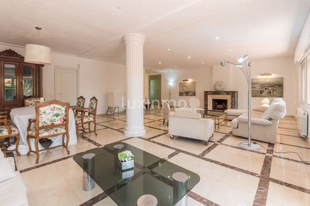 3 sovrum Villa att hyra i Benidorm med pool garage - 3 200 € (Ref: 8614812)