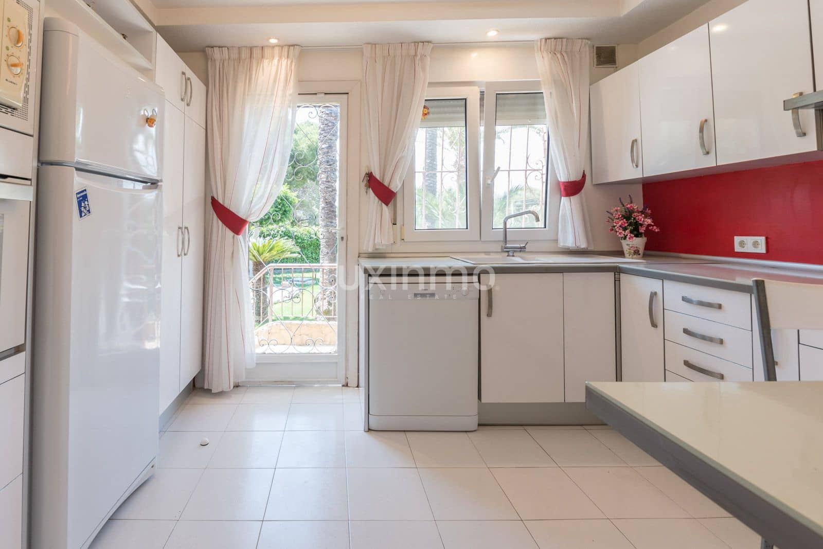 3 Zimmer Villa zu vermieten in Benidorm mit Pool Garage - 3.200 € (Ref: 8614812)