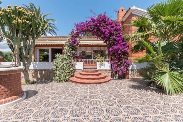 3 makuuhuone Huvila vuokrattavana paikassa Benidorm mukana uima-altaan 
autotalli - 3 200 € (Ref: 8614812)