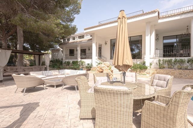 5 bedroom Villa for rent in Moraira, Teulada-Moraira with pool garage - € 8,500 (Ref: 8633008)