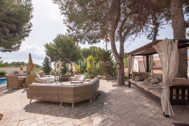 5 bedroom Villa for rent in Moraira, Teulada-Moraira with pool garage - € 8,500 (Ref: 8633008)