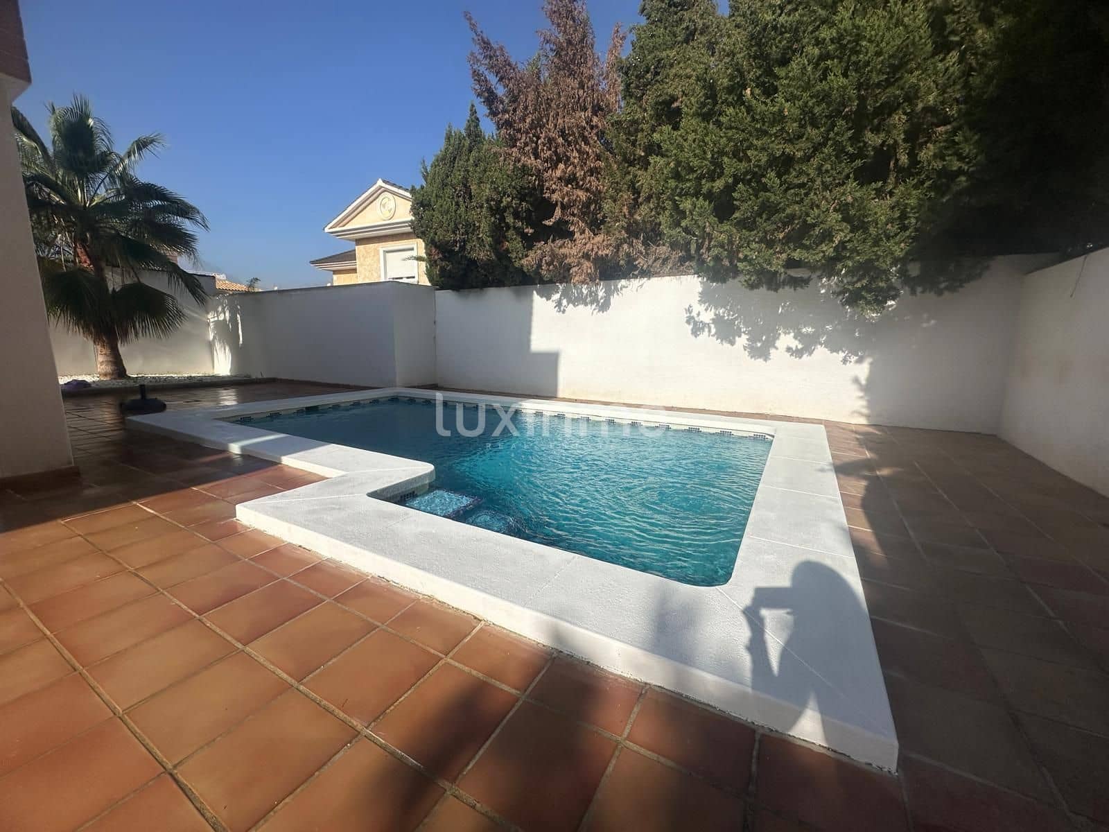 4 makuuhuone Huvila vuokrattavana paikassa Benidorm mukana uima-altaan 
autotalli - 3 100 € (Ref: 8644586)