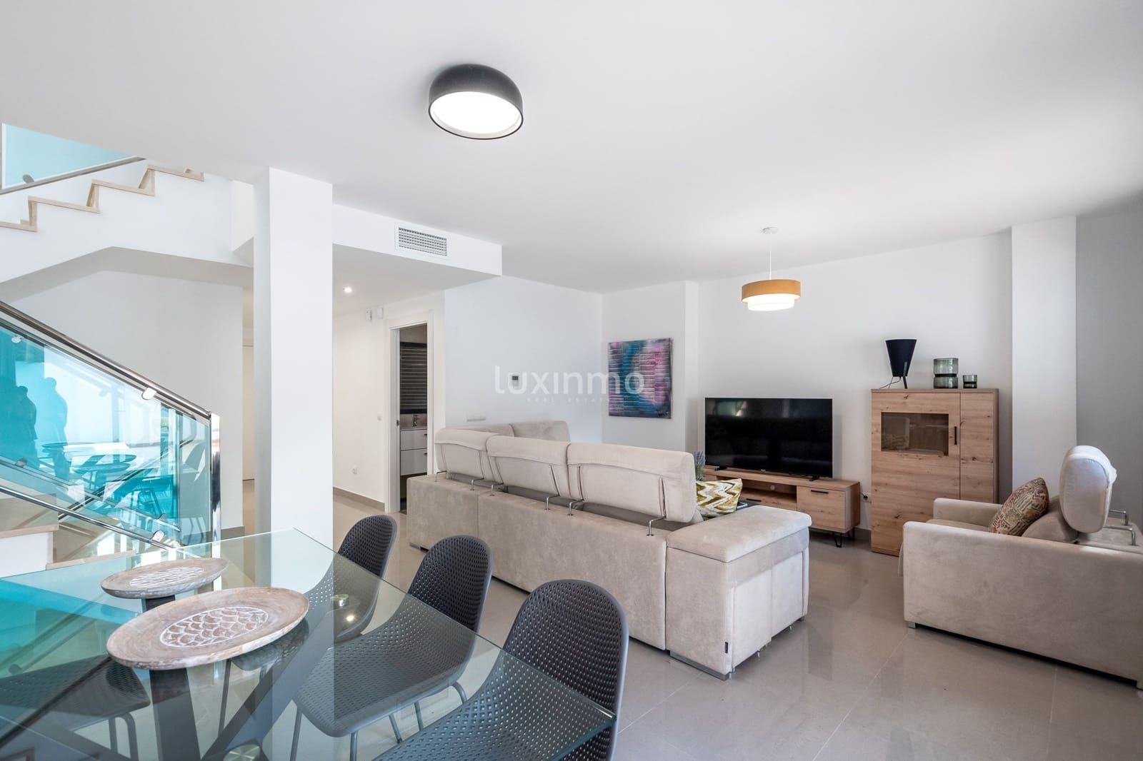 4 makuuhuone Huvila vuokrattavana paikassa Benidorm mukana uima-altaan 
autotalli - 3 100 € (Ref: 8644586)