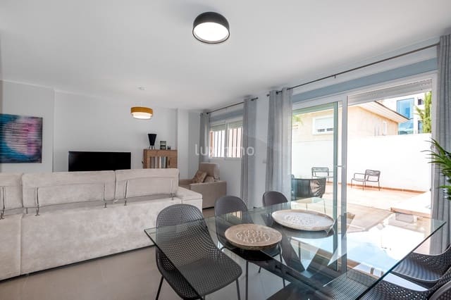 4 makuuhuone Huvila vuokrattavana paikassa Benidorm mukana uima-altaan 
autotalli - 3 100 € (Ref: 8644586)