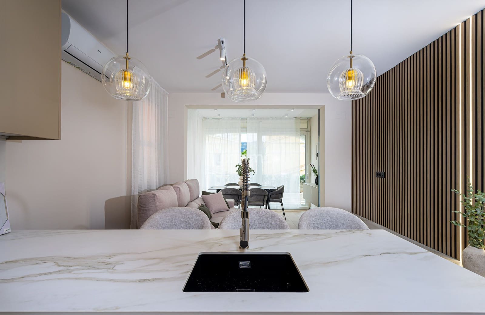 3 sypialnia Dom szeregowy do wynajęcia w Calpe / Calp z basenem garażem - 2 500 € (Ref: 8661909)