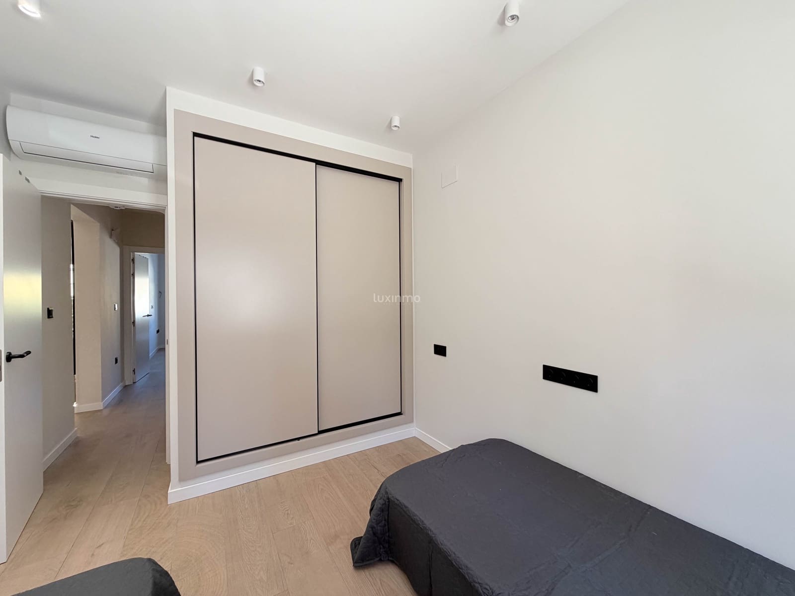 3 sypialnia Dom szeregowy do wynajęcia w Calpe / Calp z basenem garażem - 2 500 € (Ref: 8661909)