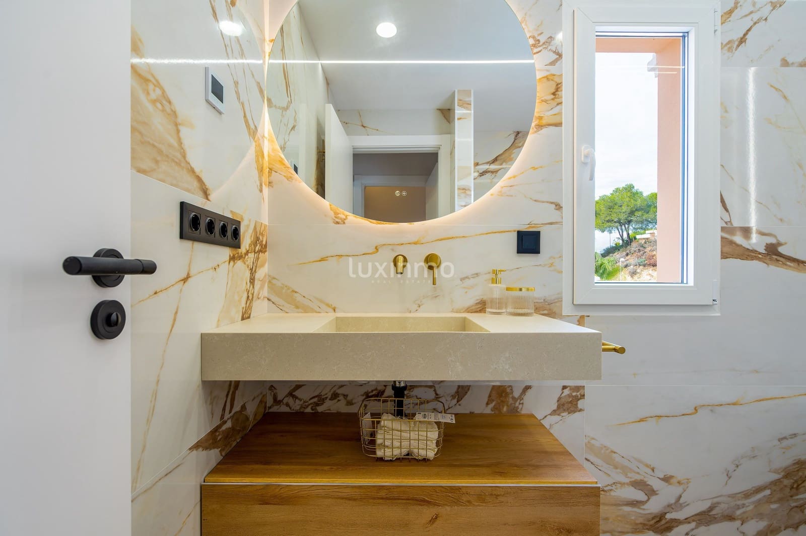 3 sypialnia Dom szeregowy na sprzedaż w Calpe / Calp z basenem garażem - 499 000 € (Ref: 8670864)