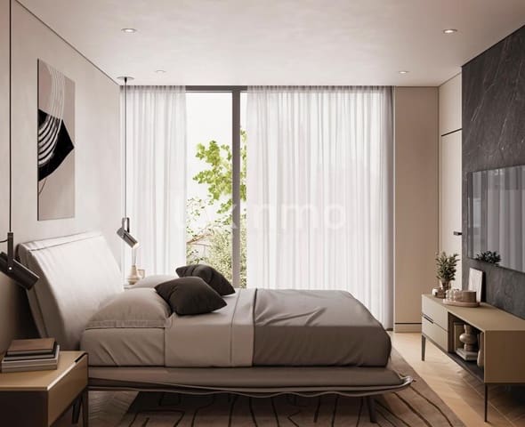 4 soverom Villa til salgs i Torrevieja med svømmebasseng garasje - € 1 500 000 (Ref: 8694677)