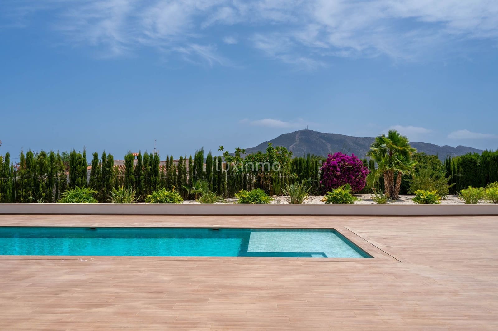 5 bedroom Villa for sale in Altea with pool garage - € 2,250,000 (Ref: 8699465)