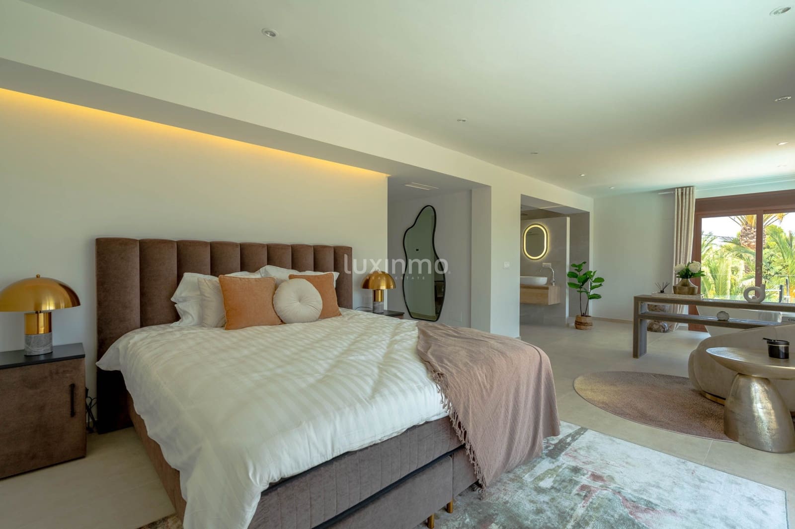 5 bedroom Villa for sale in Altea with pool garage - € 2,250,000 (Ref: 8699465)