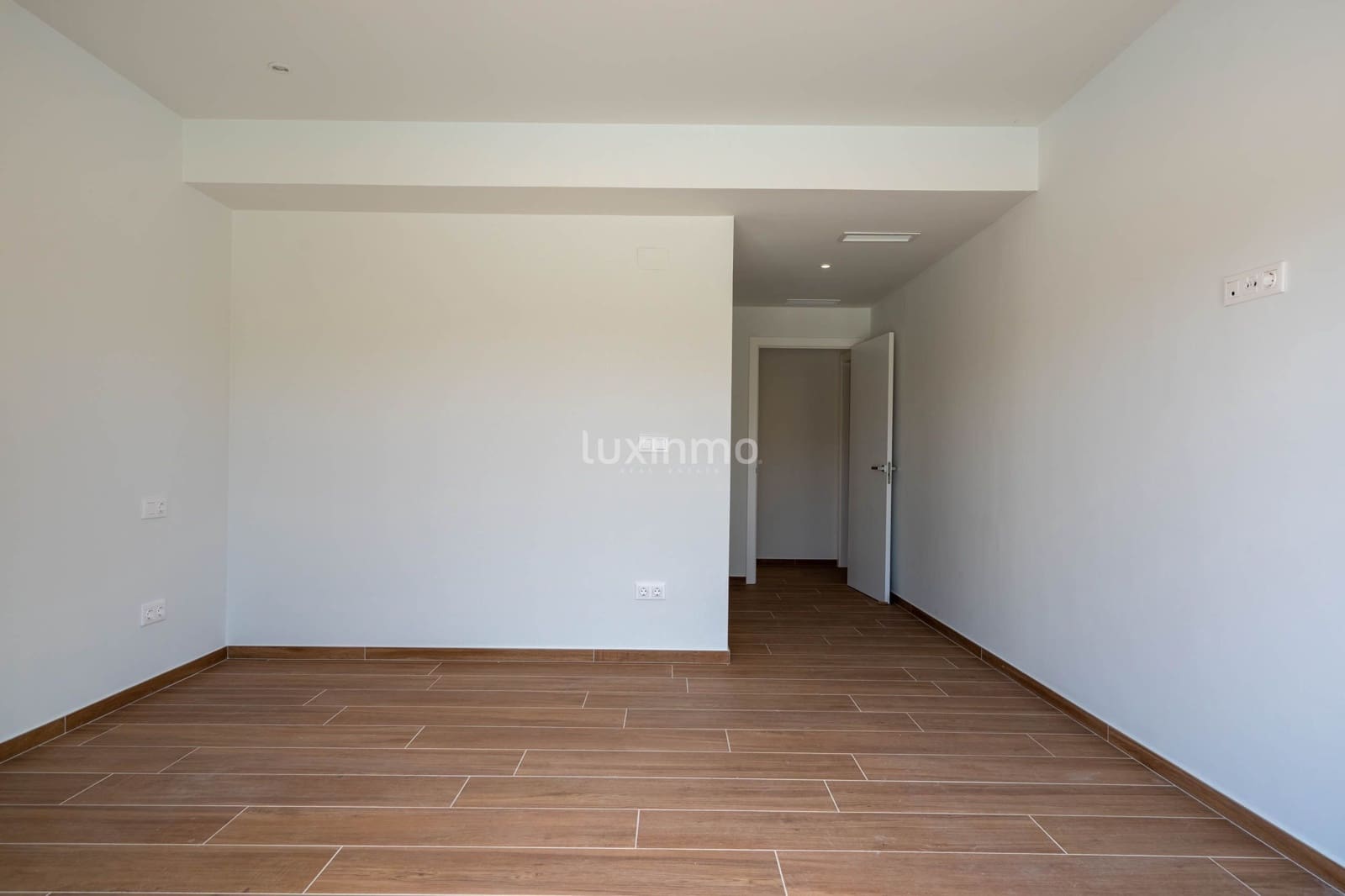 5 bedroom Villa for sale in Altea with pool garage - € 2,250,000 (Ref: 8699465)