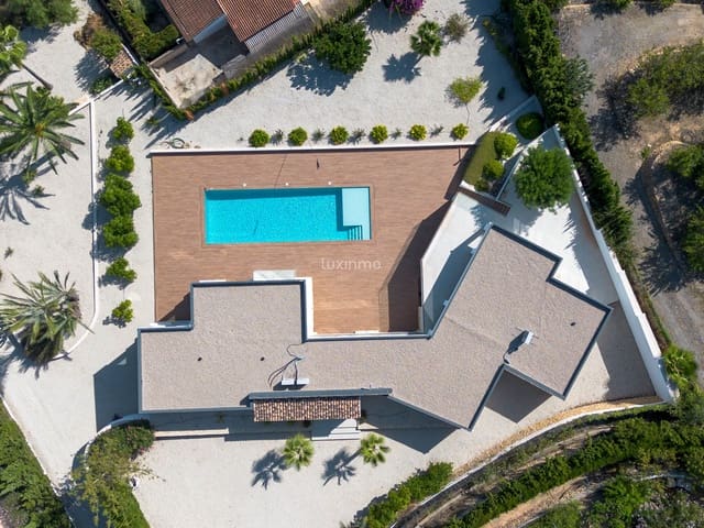 5 sovrum Villa till salu i Altea med pool garage - 2 250 000 € (Ref: 8699465)