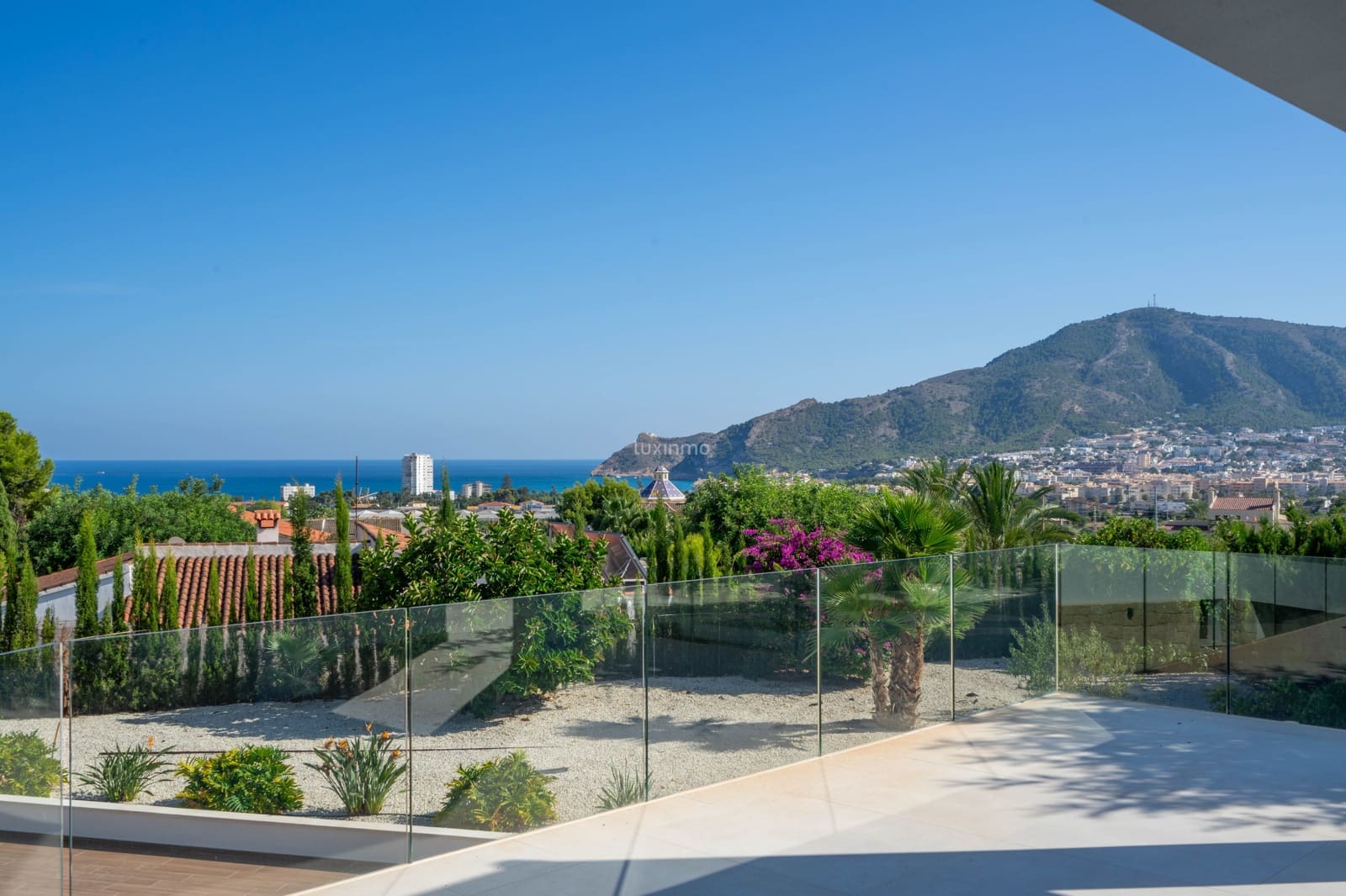5 bedroom Villa for sale in Altea with pool garage - € 2,250,000 (Ref: 8699465)
