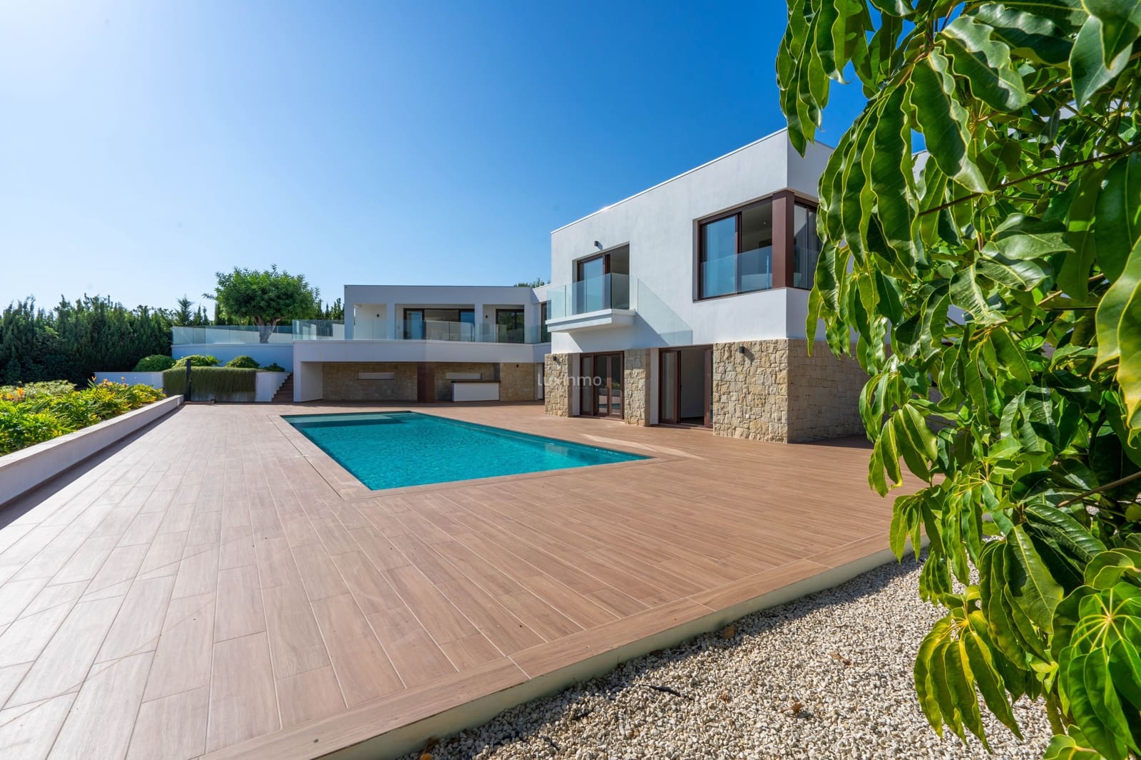 5 bedroom Villa for sale in Altea with pool garage - € 2,250,000 (Ref: 8699465)