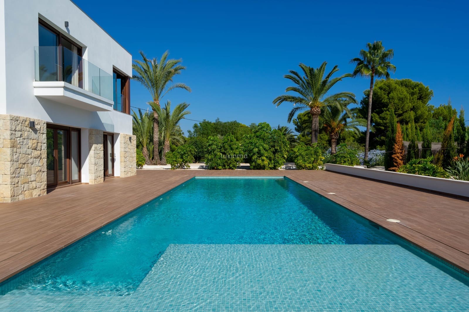 5 bedroom Villa for sale in Altea with pool garage - € 2,250,000 (Ref: 8699465)