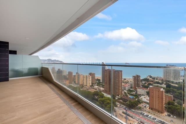 3 sovrum Lägenhet till salu i Benidorm med pool garage - 695 000 € (Ref: 8708643)