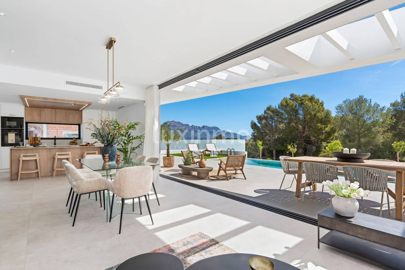 3 bedroom Villa for sale in Polop with pool garage - € 735,000 (Ref: 8709597)