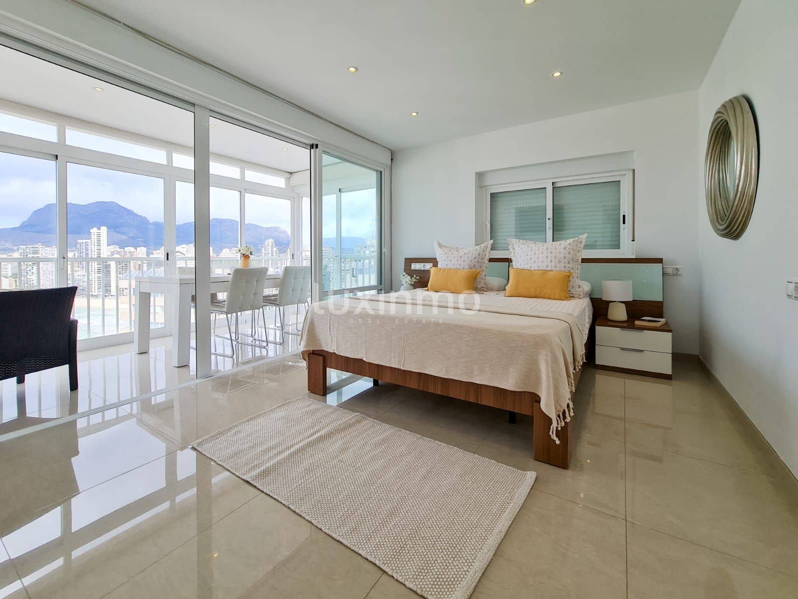 2 bedroom Apartment for rent in Benidorm with pool - € 1,200 (Ref: 8733743)