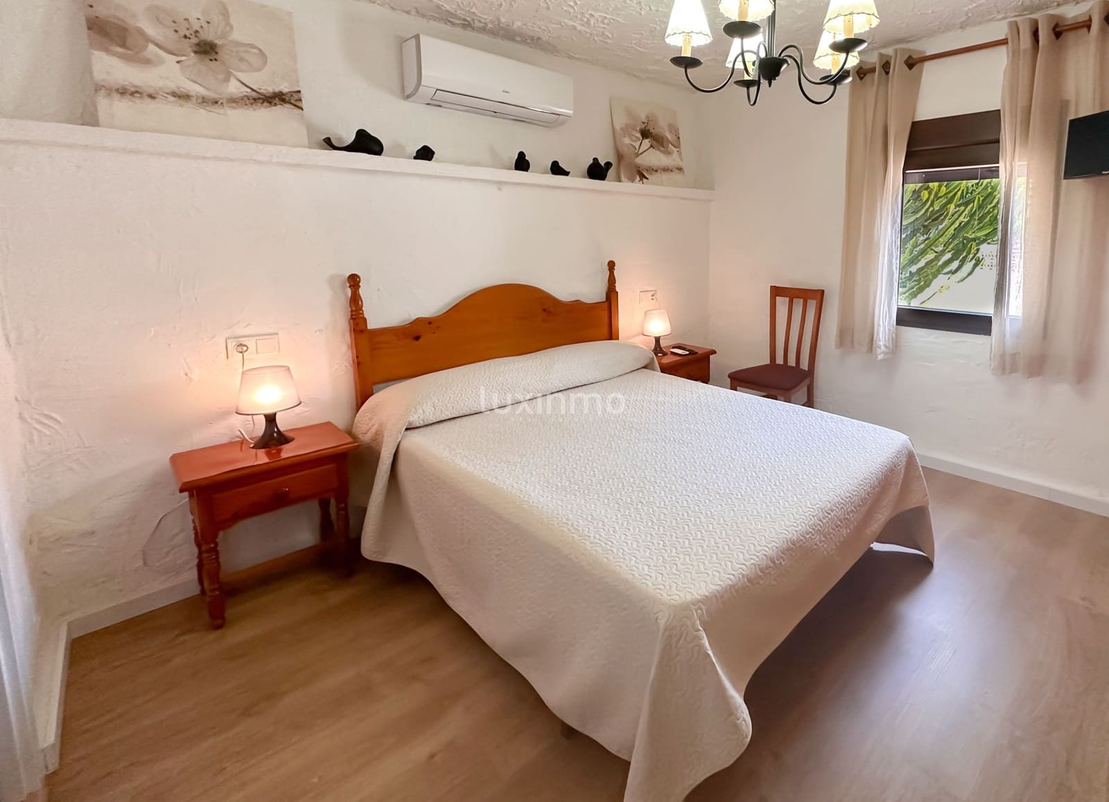 5 soveværelse Villa til leje i Calpe / Calp med swimmingpool garage - € 3.000 (Ref: 8735858)