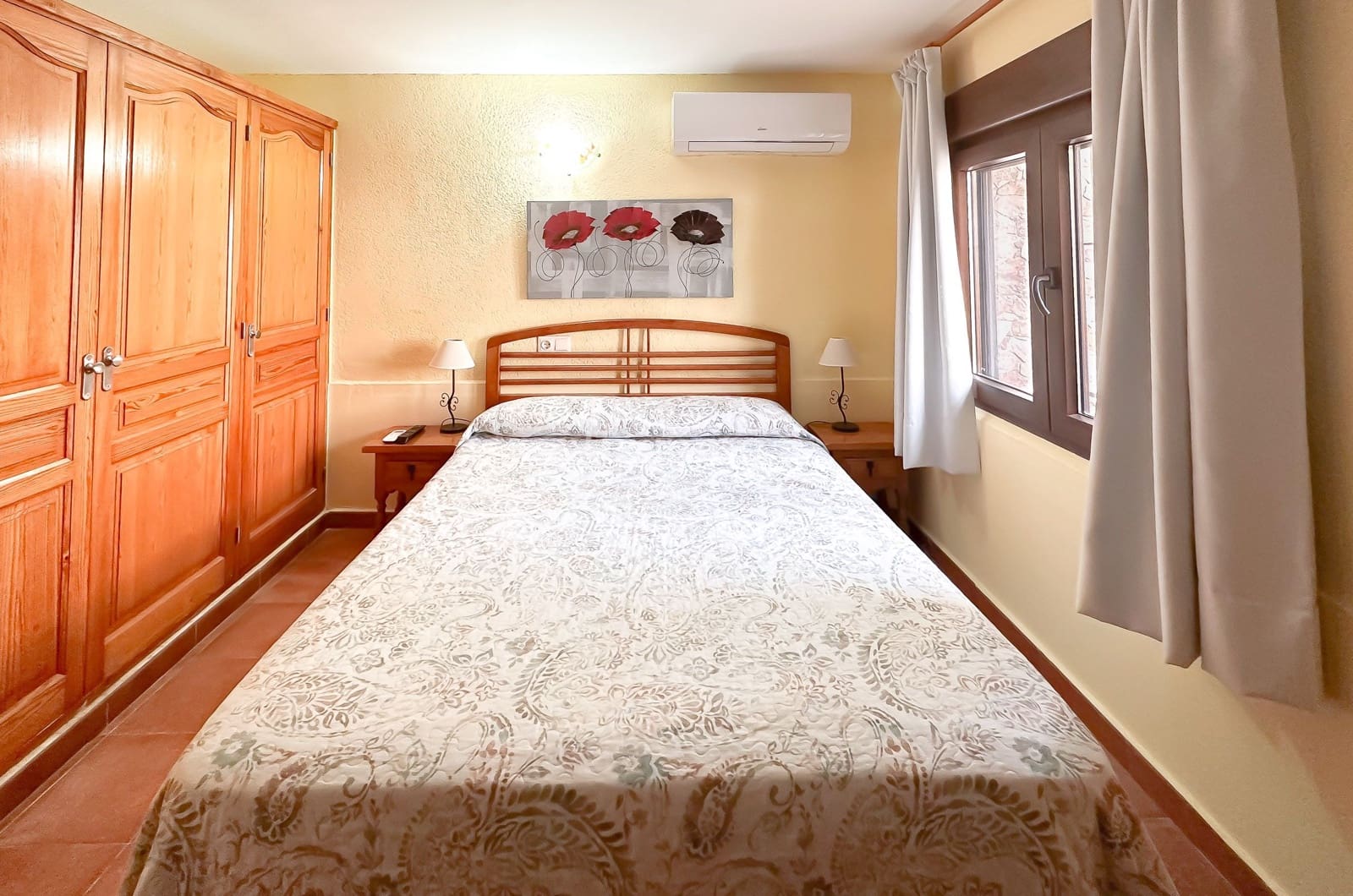 5 soveværelse Villa til leje i Calpe / Calp med swimmingpool garage - € 3.000 (Ref: 8735858)