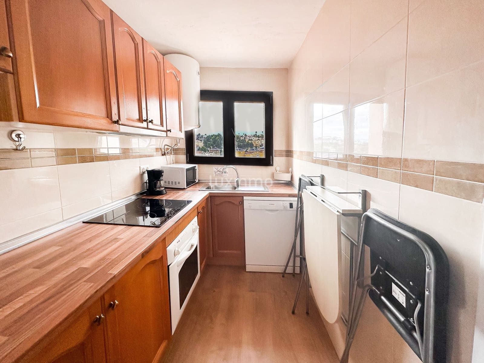 5 soveværelse Villa til leje i Calpe / Calp med swimmingpool garage - € 3.000 (Ref: 8735858)