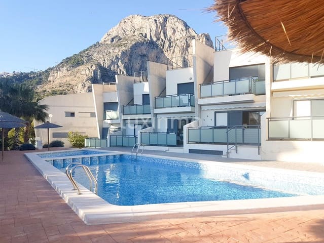 3 Zimmer Reihenhaus zu vermieten in Altea mit Pool Garage - 1.800 € (Ref: 8755007)