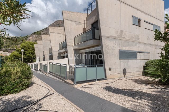3 Zimmer Reihenhaus zu vermieten in Altea mit Pool Garage - 1.800 € (Ref: 8755007)