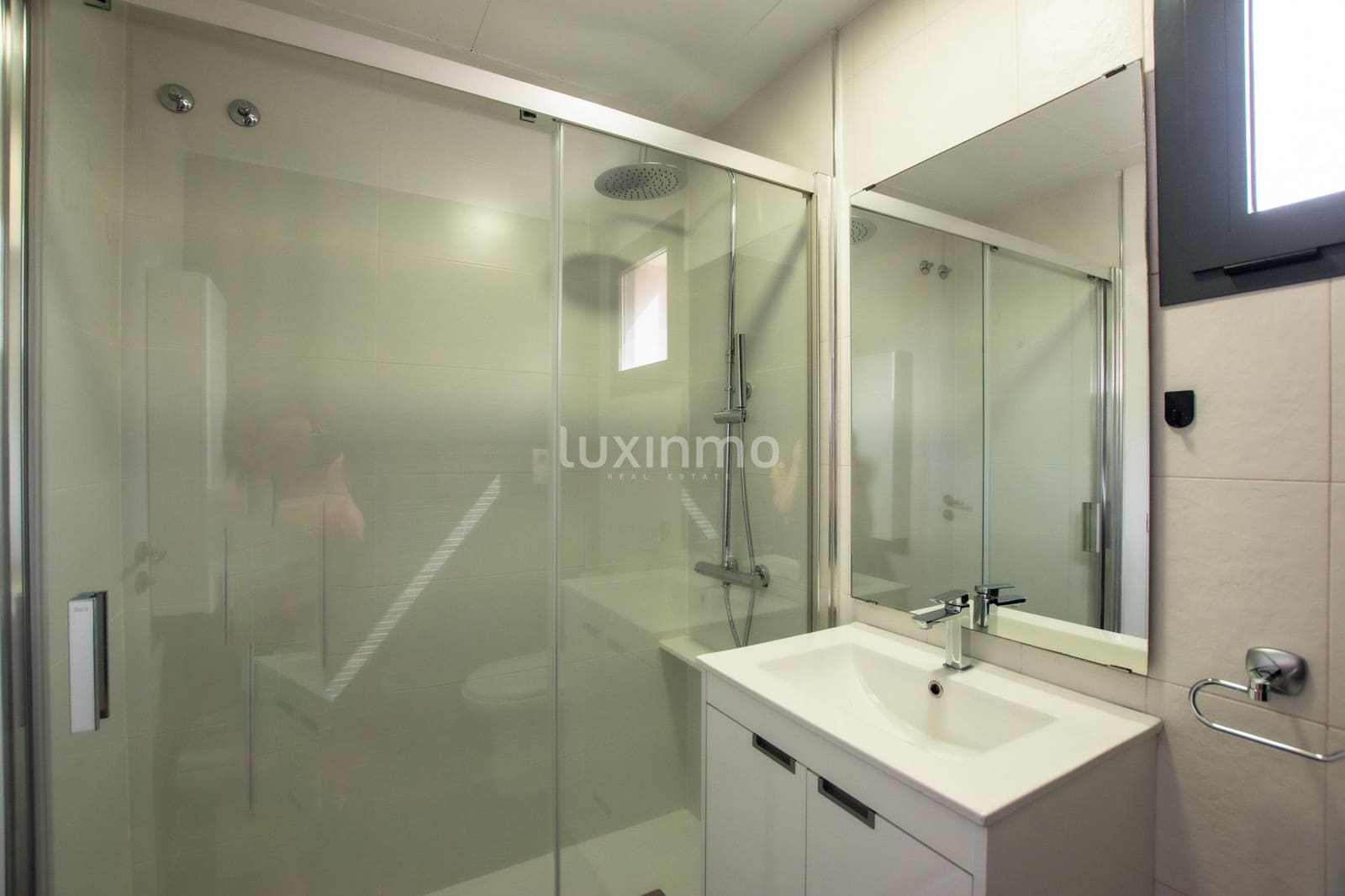 3 camera da letto Villetta a Schiera da affittare in Altea con piscina garage - 1.800 € (Rif: 8755007)