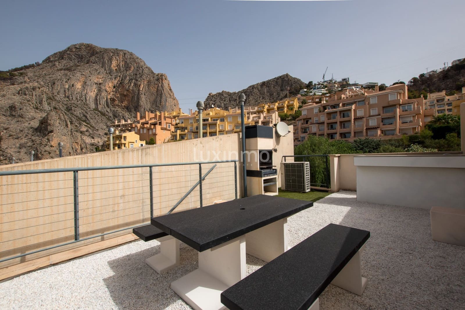 3 camera da letto Villetta a Schiera da affittare in Altea con piscina garage - 1.800 € (Rif: 8755007)
