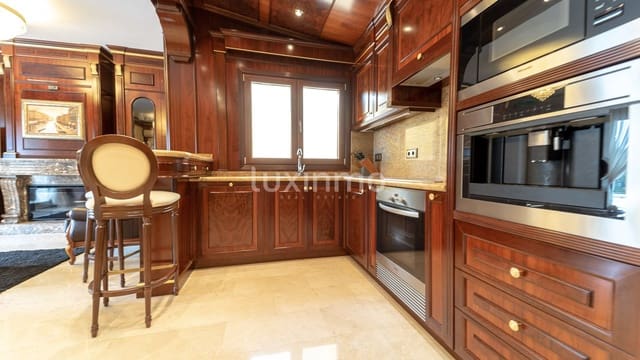 Chalet de 3 habitaciones en Altea en venta con piscina garaje - 880.000 € (Ref: 8775808)