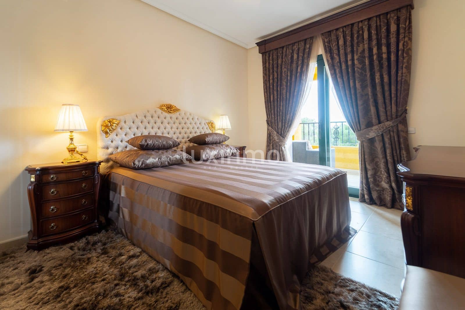 3 bedroom Villa for sale in Altea with pool garage - € 880,000 (Ref: 8775808)