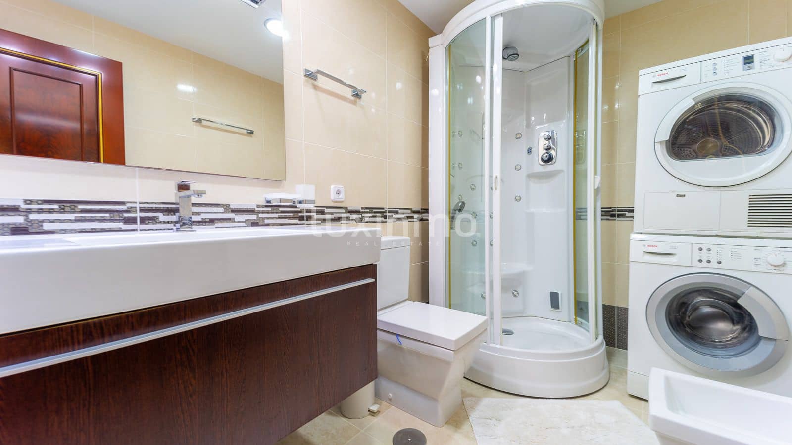 3 bedroom Villa for sale in Altea with pool garage - € 880,000 (Ref: 8775808)